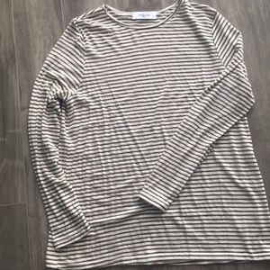 Carly Jean Los Angeles Long Sleeved Tee